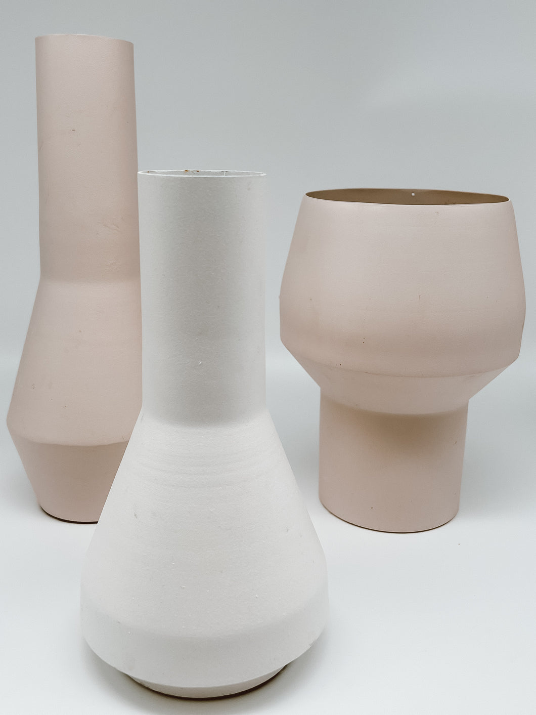 Größere Vasen Beige/Weiß gemischte Formen